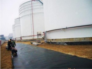 神華集團(tuán)煤改氣焦油罐防滲施工現(xiàn)場(chǎng)