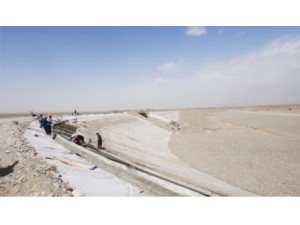 博樂(lè)塔斯?fàn)柡Ｋ畮?kù)施工現(xiàn)場(chǎng)